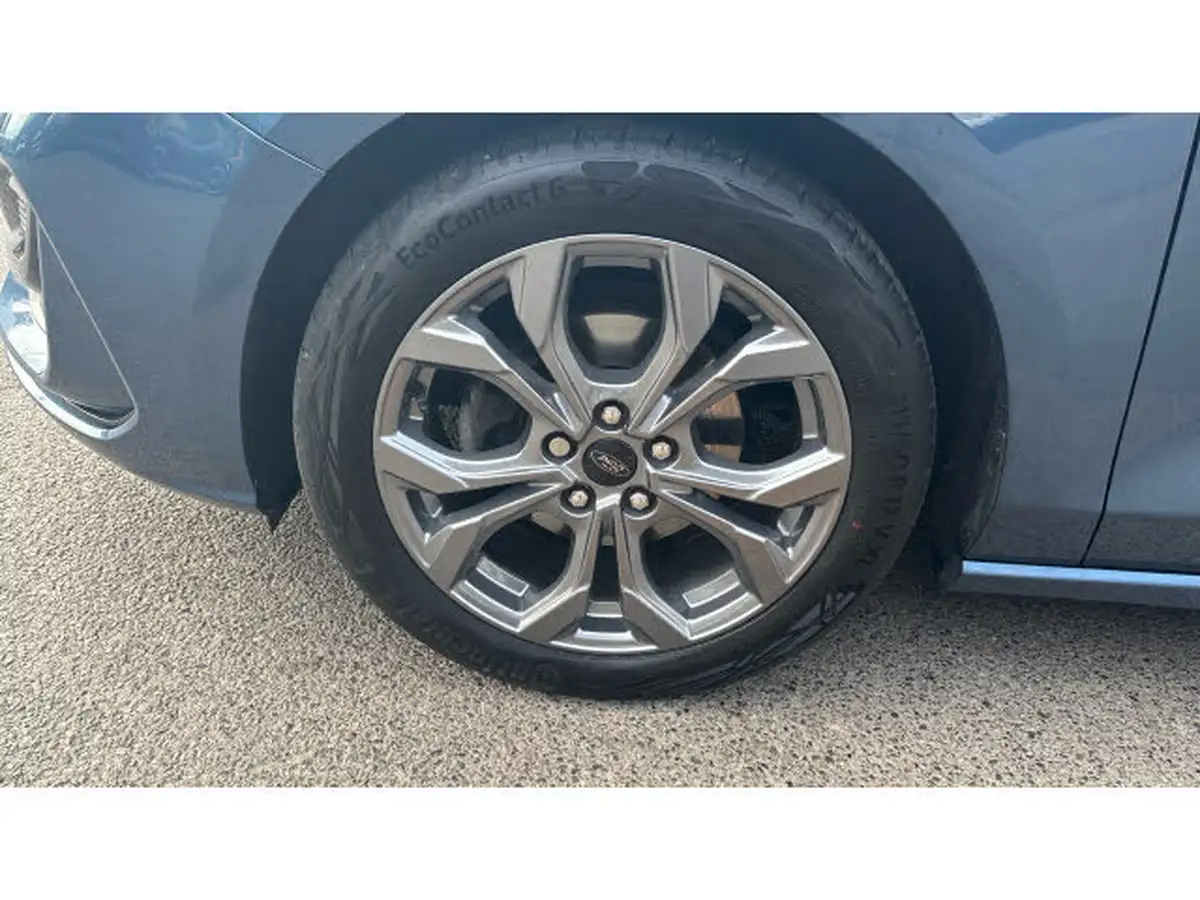 2023-ford-focus-10t-st-line-125ps-hatchback-big-50