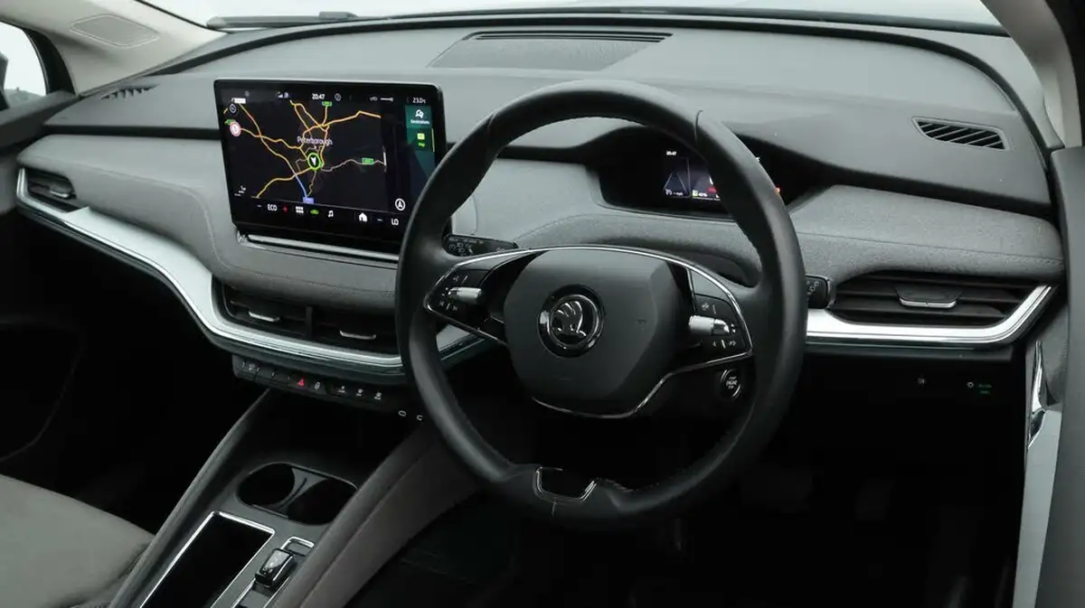 2022-skoda-enyaq-e-60-big-9