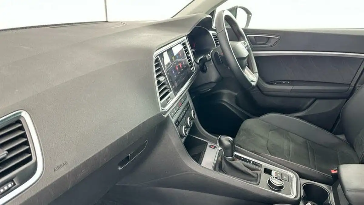 2023-seat-ateca-15-ecotsi-fr-dsg-big-1