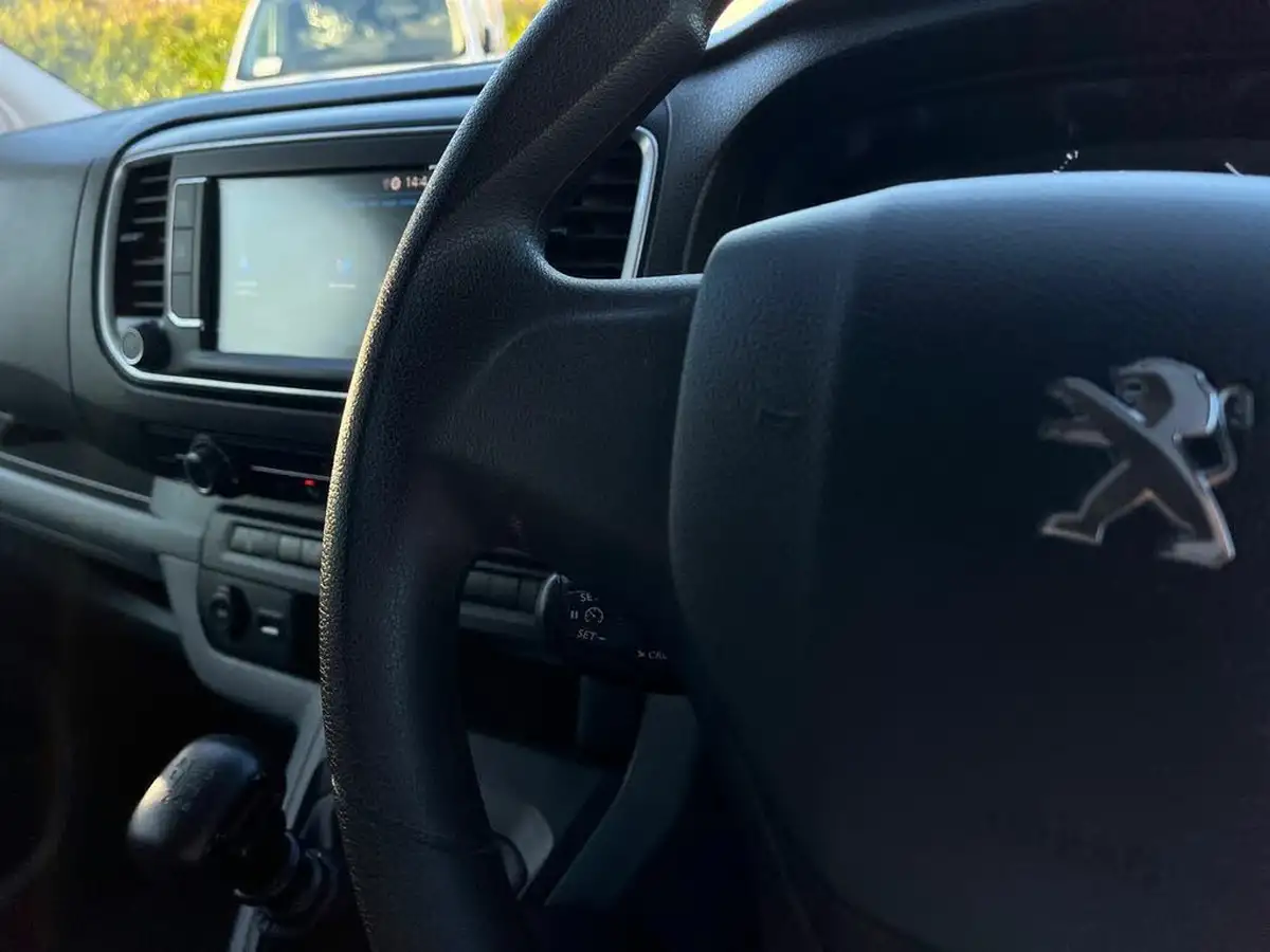 2022-peugeot-expert-15-bluehdi-professional-premium-long-1000-big-13