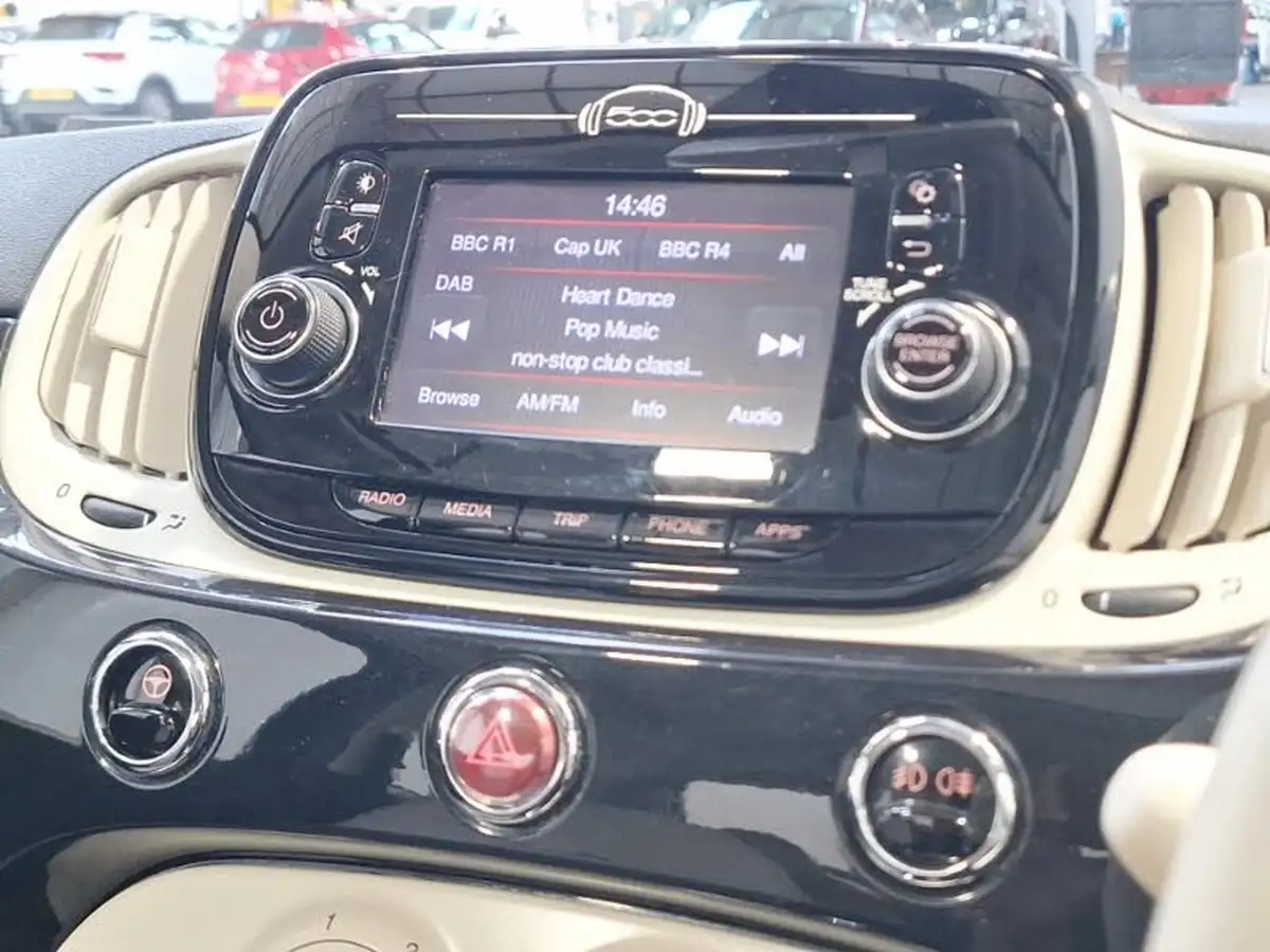 2018-fiat-500-12-lounge-big-9