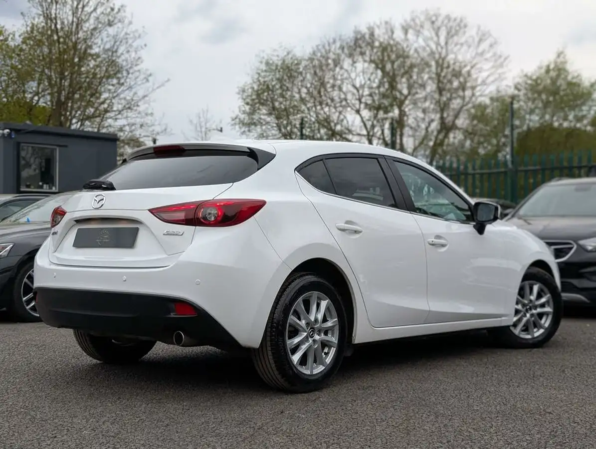 2016-mazda-mazda3-15td-se-l-nav-skyactiv-d-hatchback-5d-auto-big-5