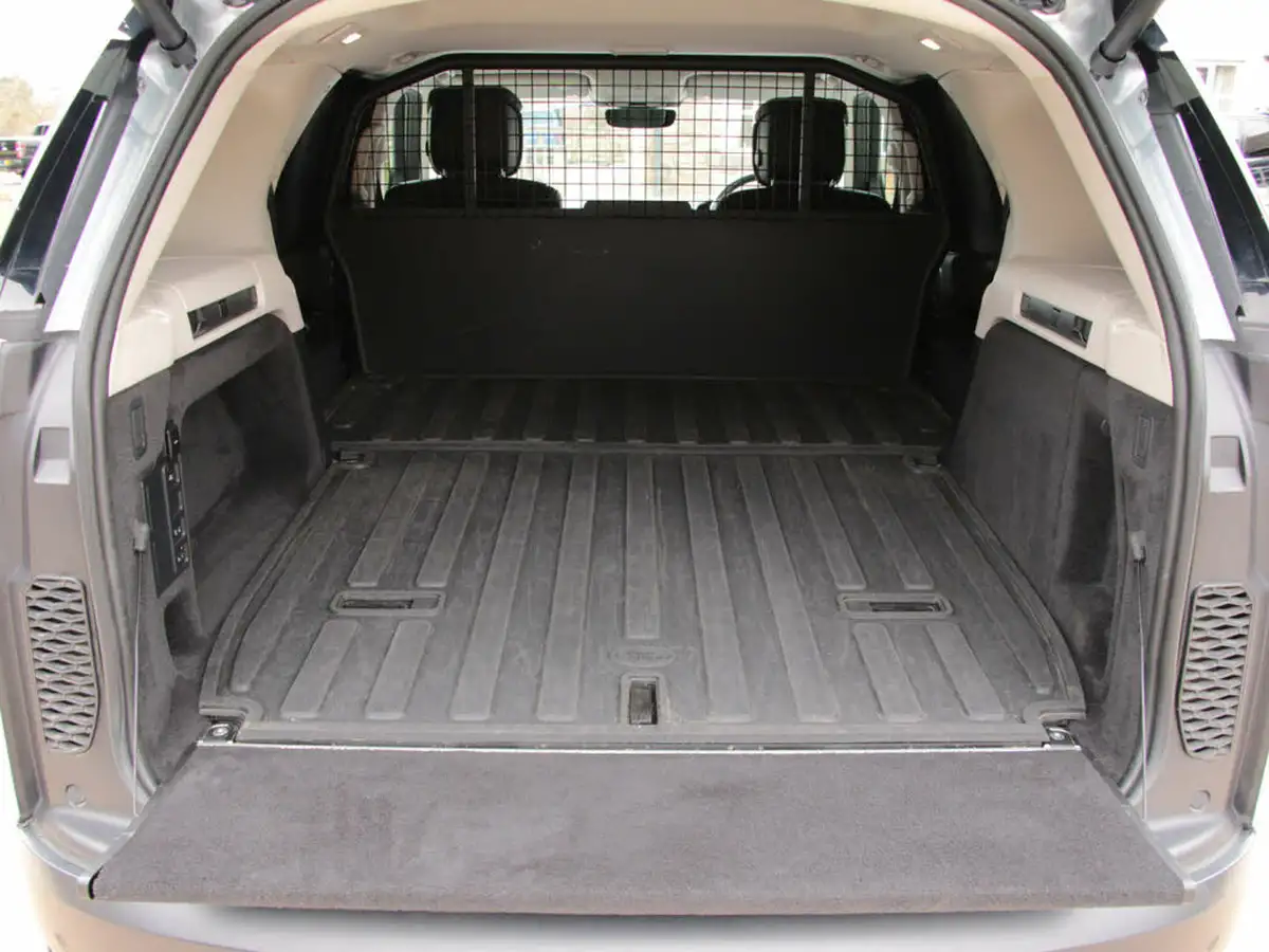 2021-land-rover-discovery-30-d300-commercial-hse-big-14