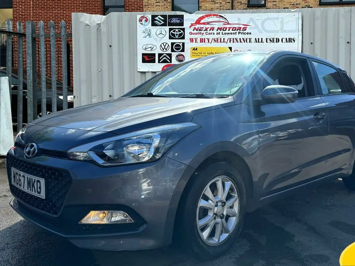 2017-hyundai-i20-12-se-hatchback-5d-big-6