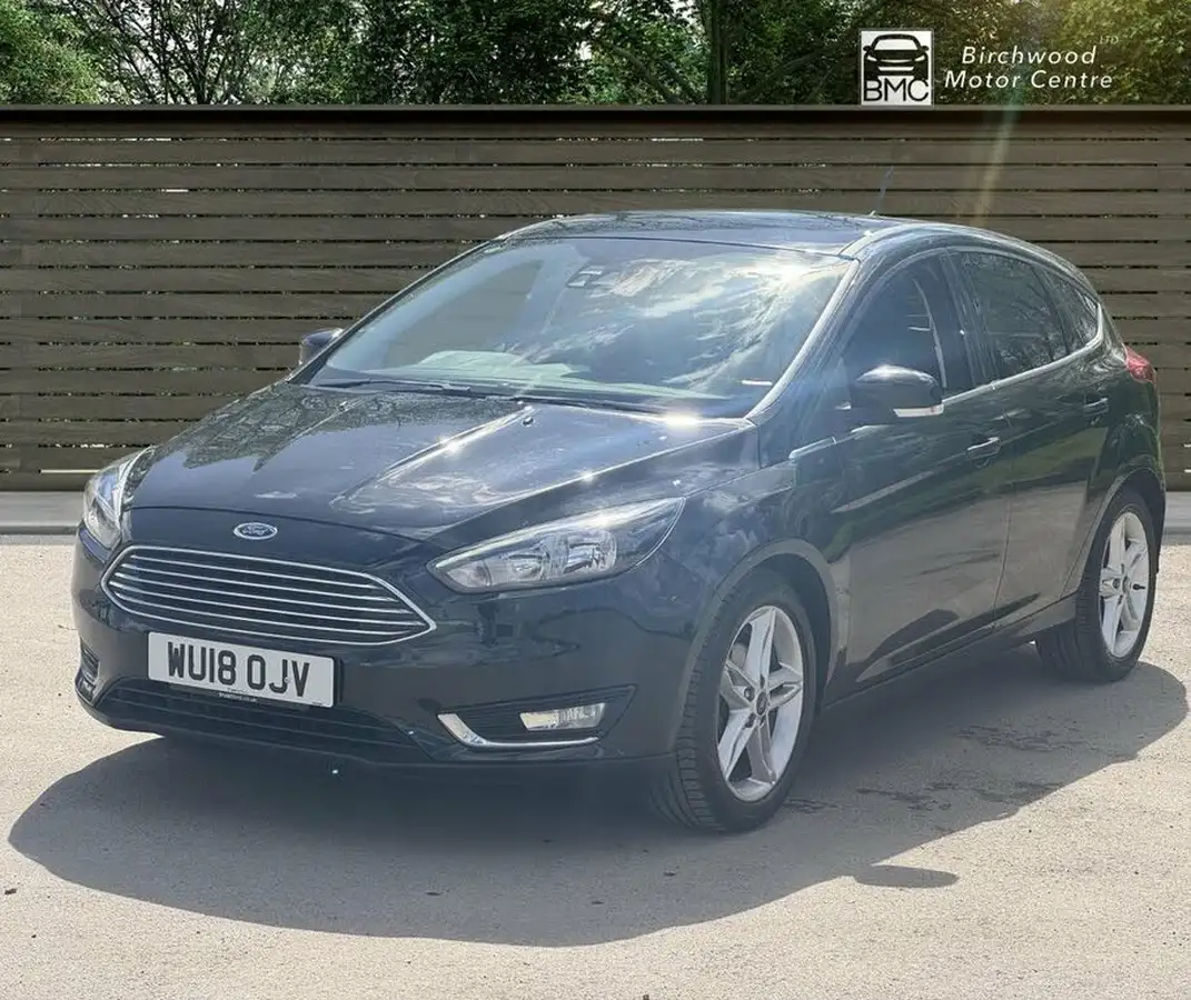 2018-ford-focus-10t-titanium-125ps-hatchback-big-2
