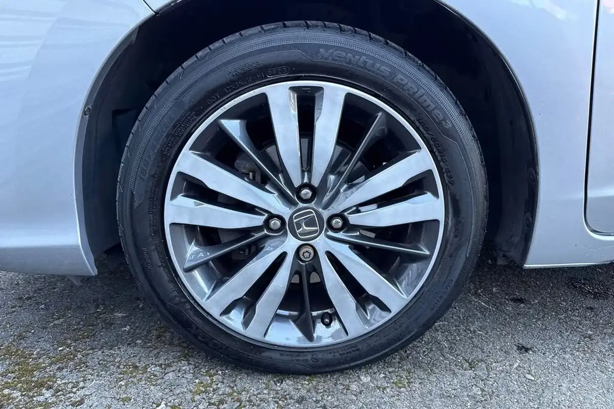 2019-honda-jazz-13-i-vtec-ex-cvt-big-14