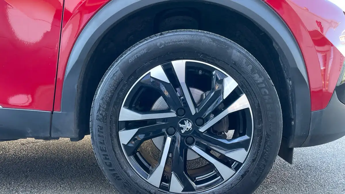 2021-peugeot-2008-suv-12-puretech-allure-premium-100bhp-big-16