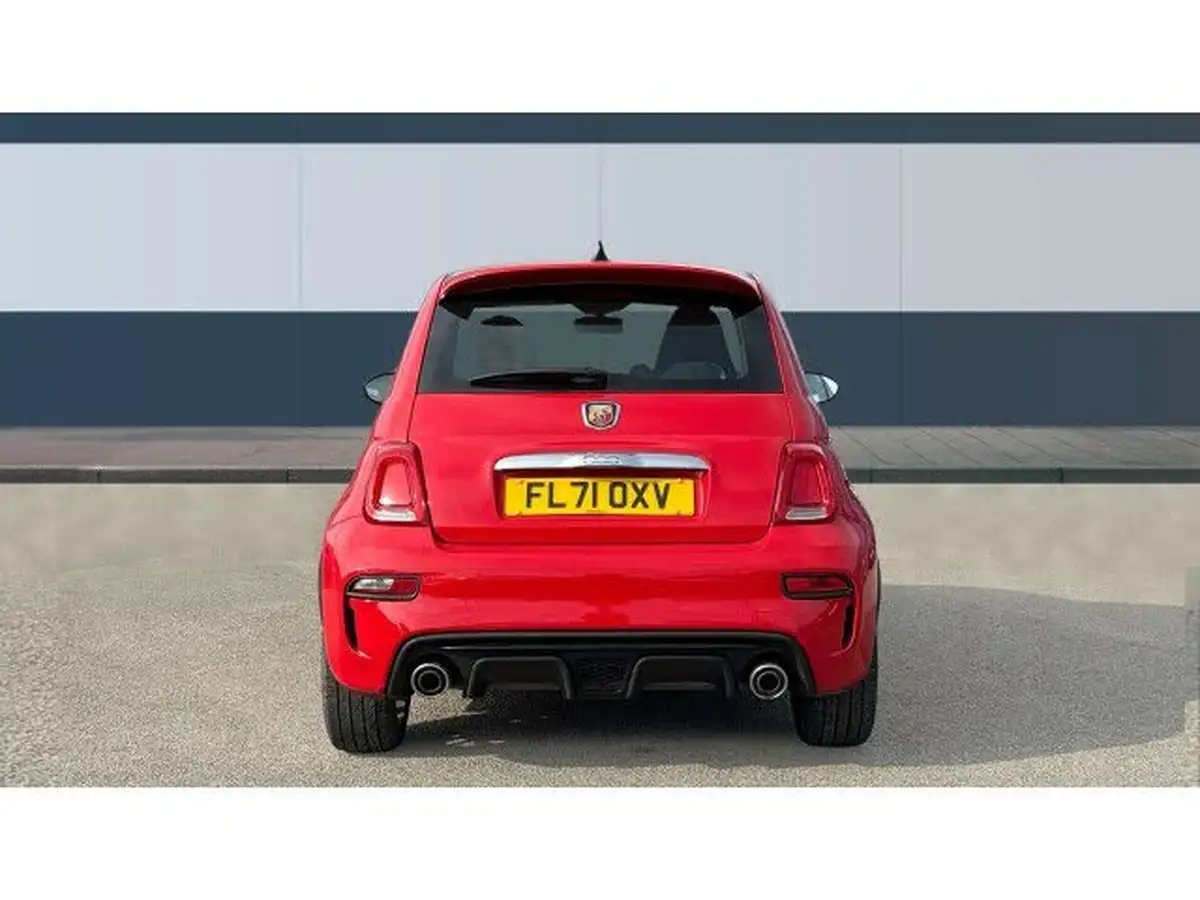 2021-abarth-595-14-tjet-big-5