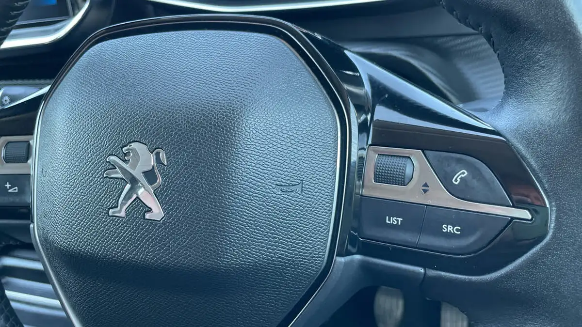 2020-peugeot-208-12-puretech-allure-premium-100bhp-big-23