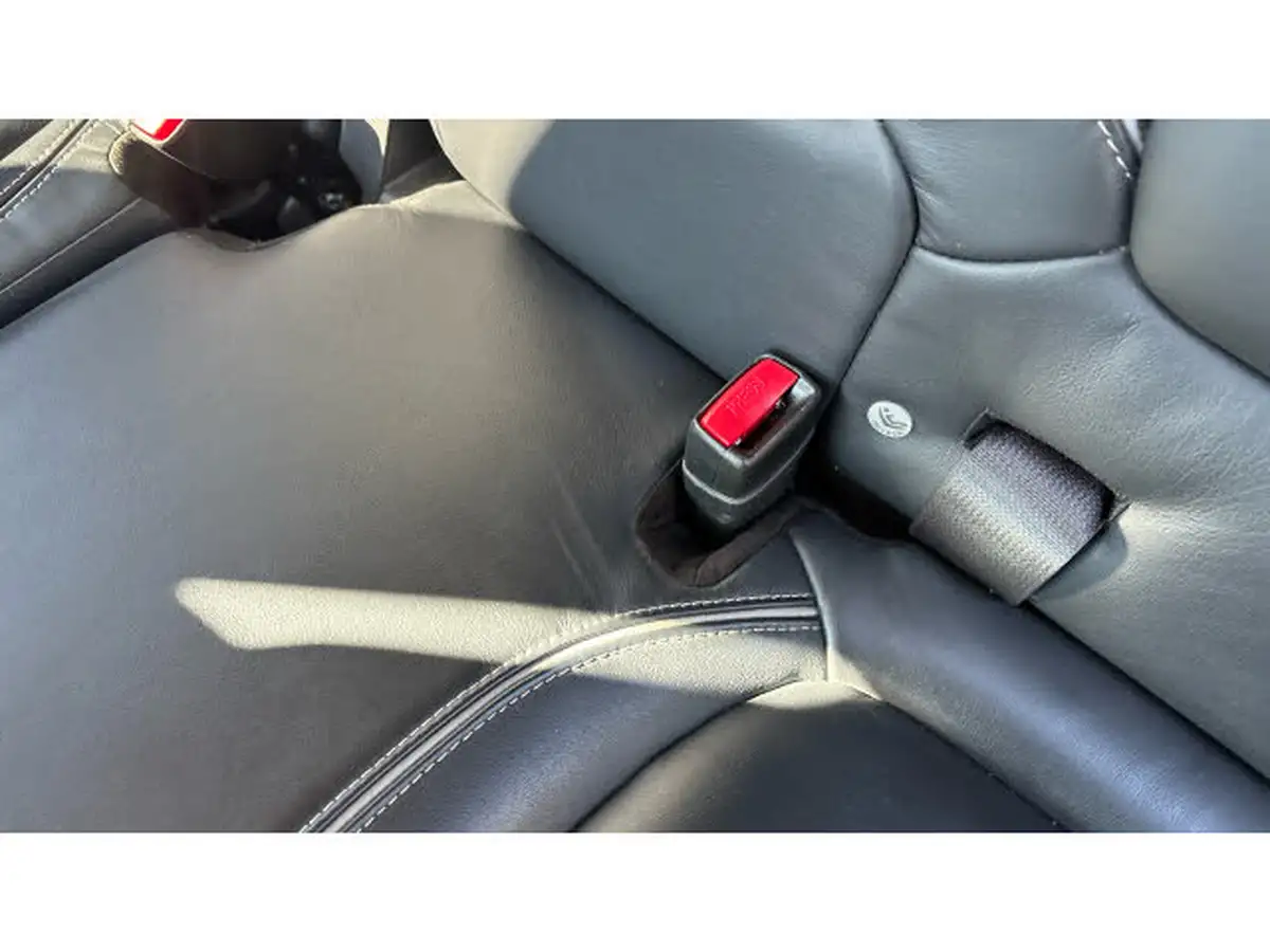 2015-mitsubishi-outlander-20-gx4h-phev-big-16