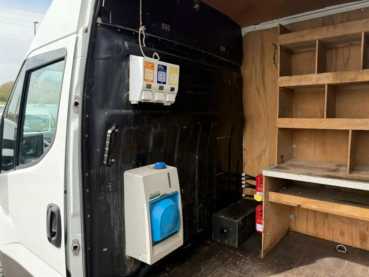 2016-iveco-daily-s-class-23td-35s13v-3000-h1-plus-panel-big-12