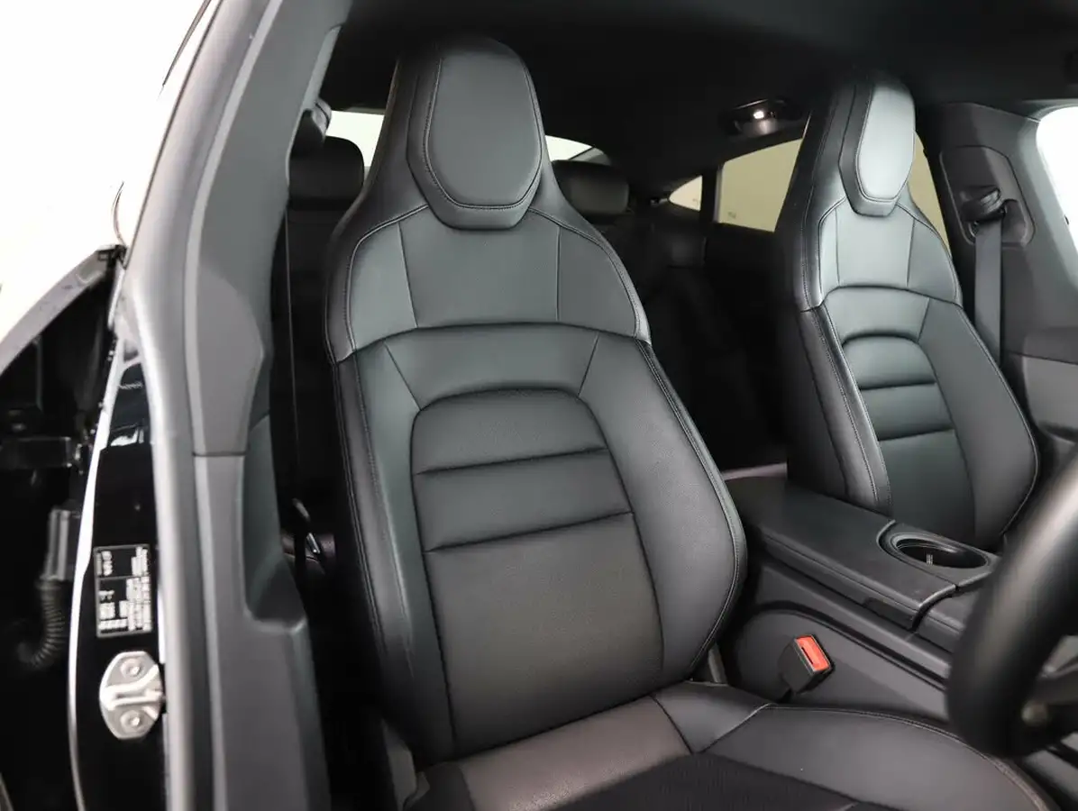 2021-porsche-taycan-e-4s-571ps-performance-battery-plus-big-8