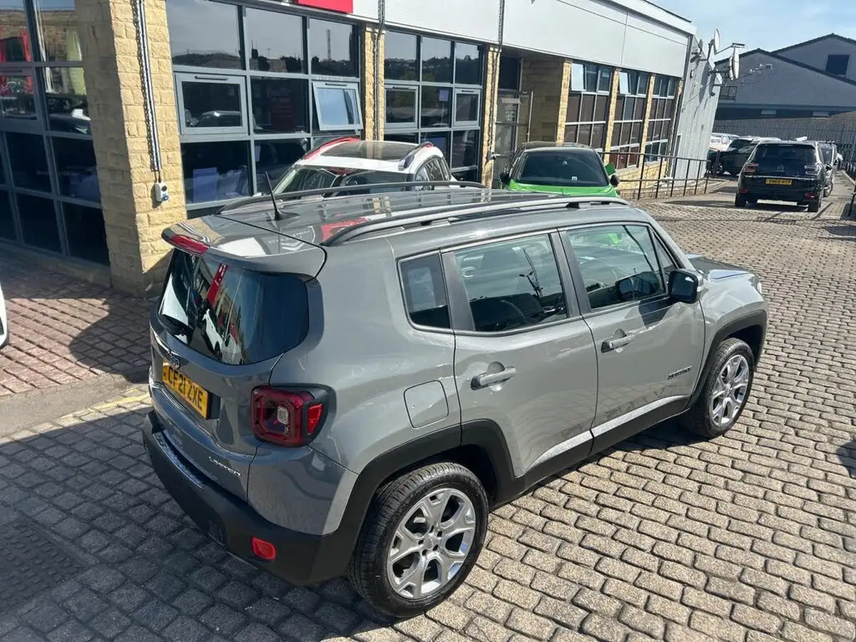 2021-jeep-renegade-13-gse-limited-phev-big-31