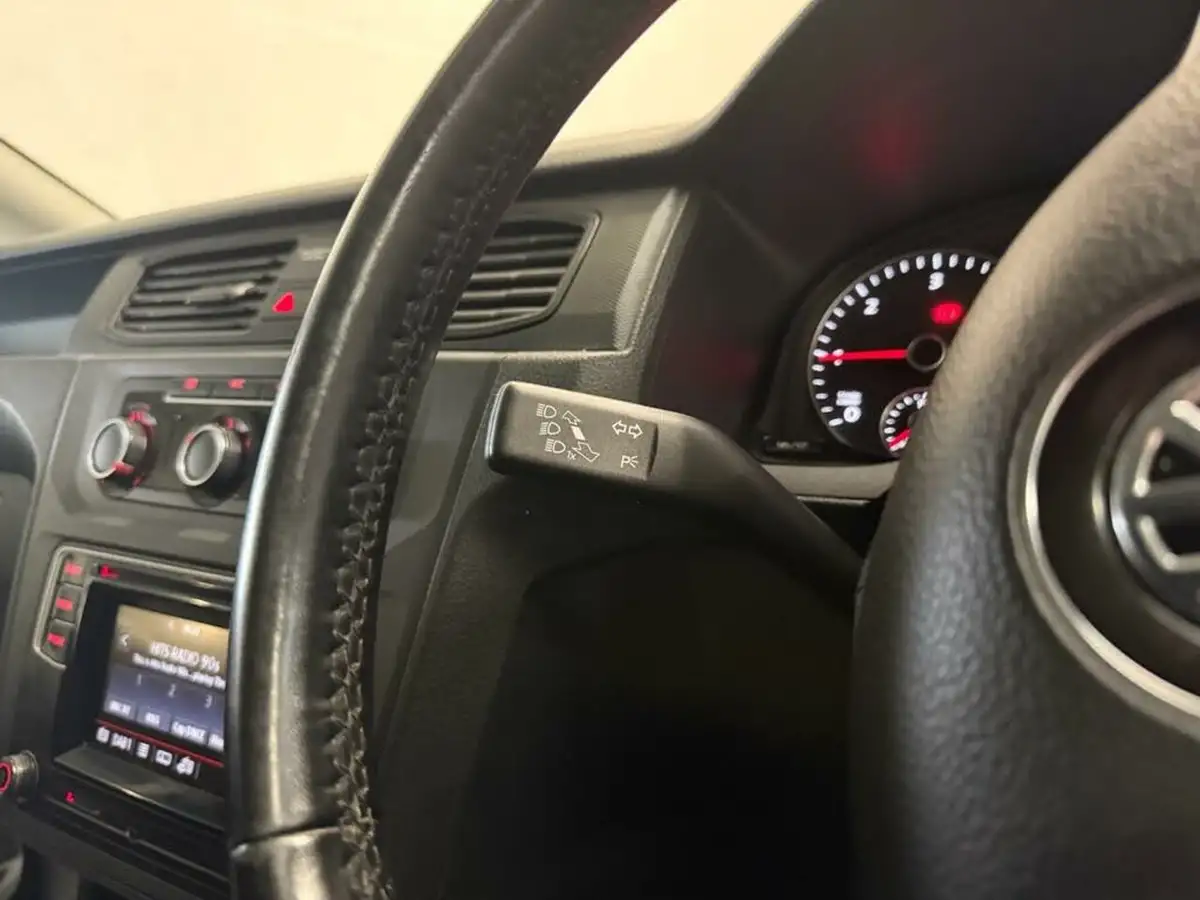2020-volkswagen-caddy-20tdi-c20-trendline-bmt-big-19