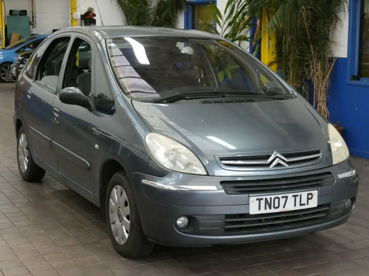 2007-citroen-xsara-picasso-16-vtx-big-0
