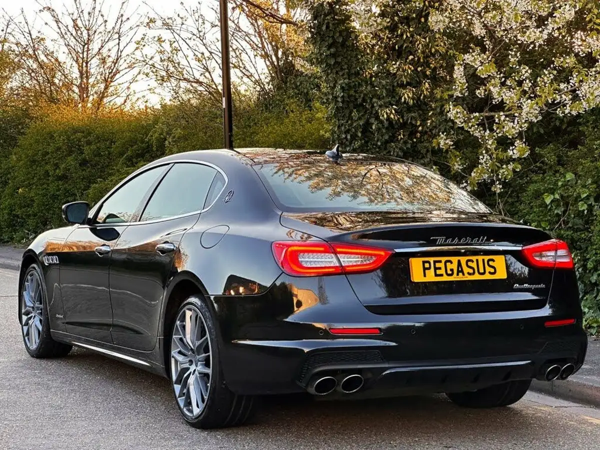 2017-maserati-quattroporte-30td-big-5