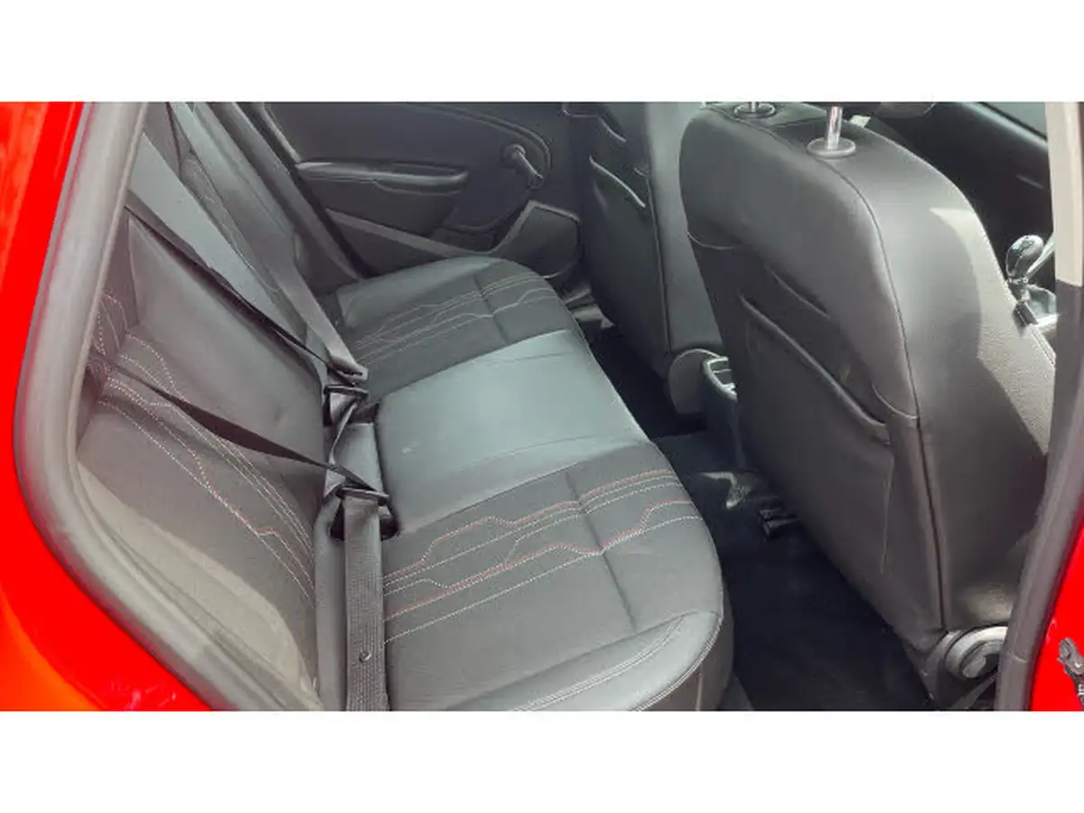 2013-vauxhall-astra-16-limited-edition-big-33