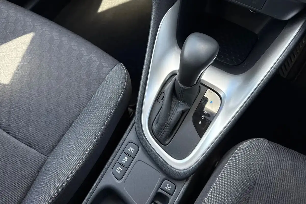 2022-mazda-mazda2-15-agile-big-15