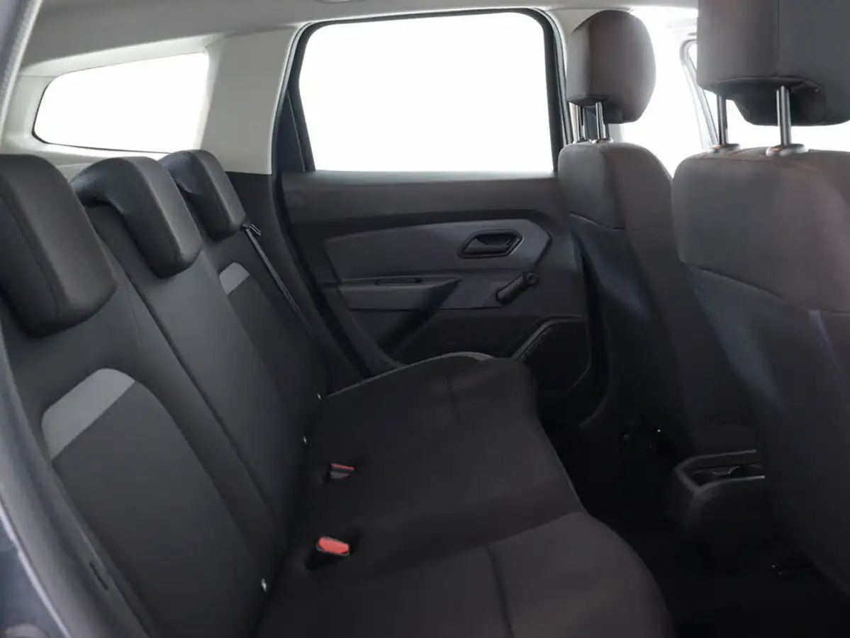 2021-dacia-duster-10-tce-essential-100bhp-ss-station-wagon-5d-big-36