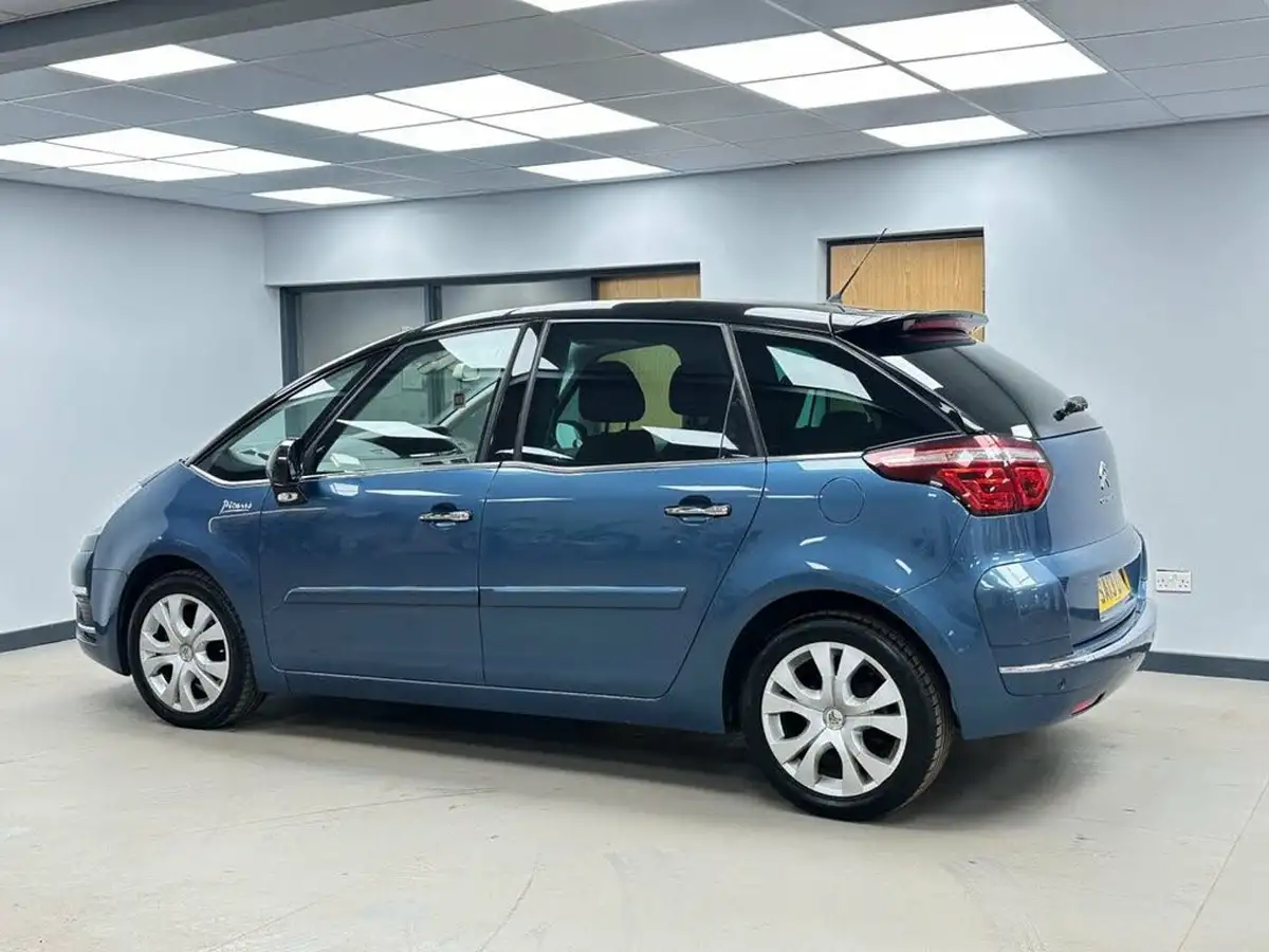 2013-citroen-c4-picasso-16hdi-platinum-big-4