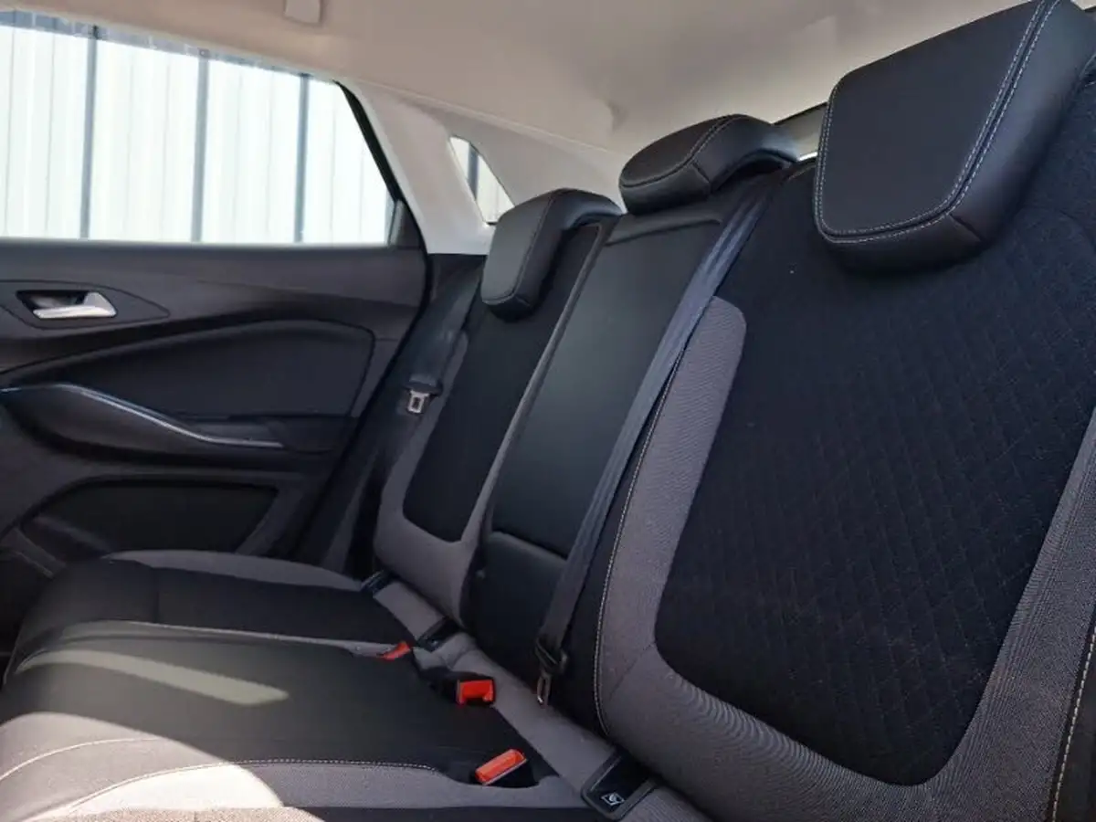 2019-vauxhall-grandland-x-15td-sport-nav-auto-big-5