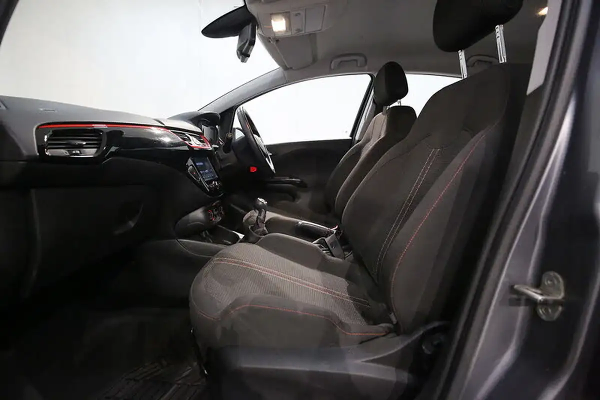 2018-vauxhall-corsa-14i-sri-90ps-ecotec-5d-big-17