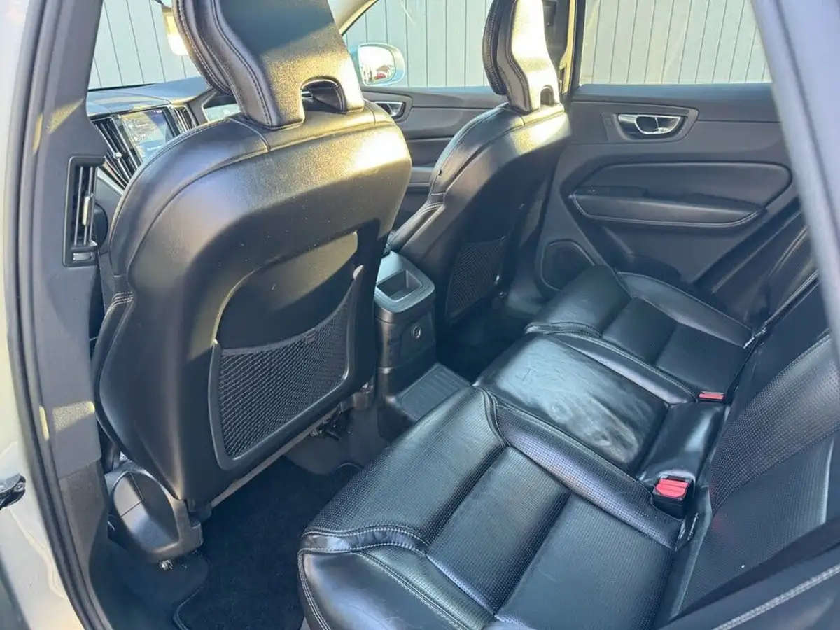 2018-volvo-xc60-20-t8-inscription-big-15