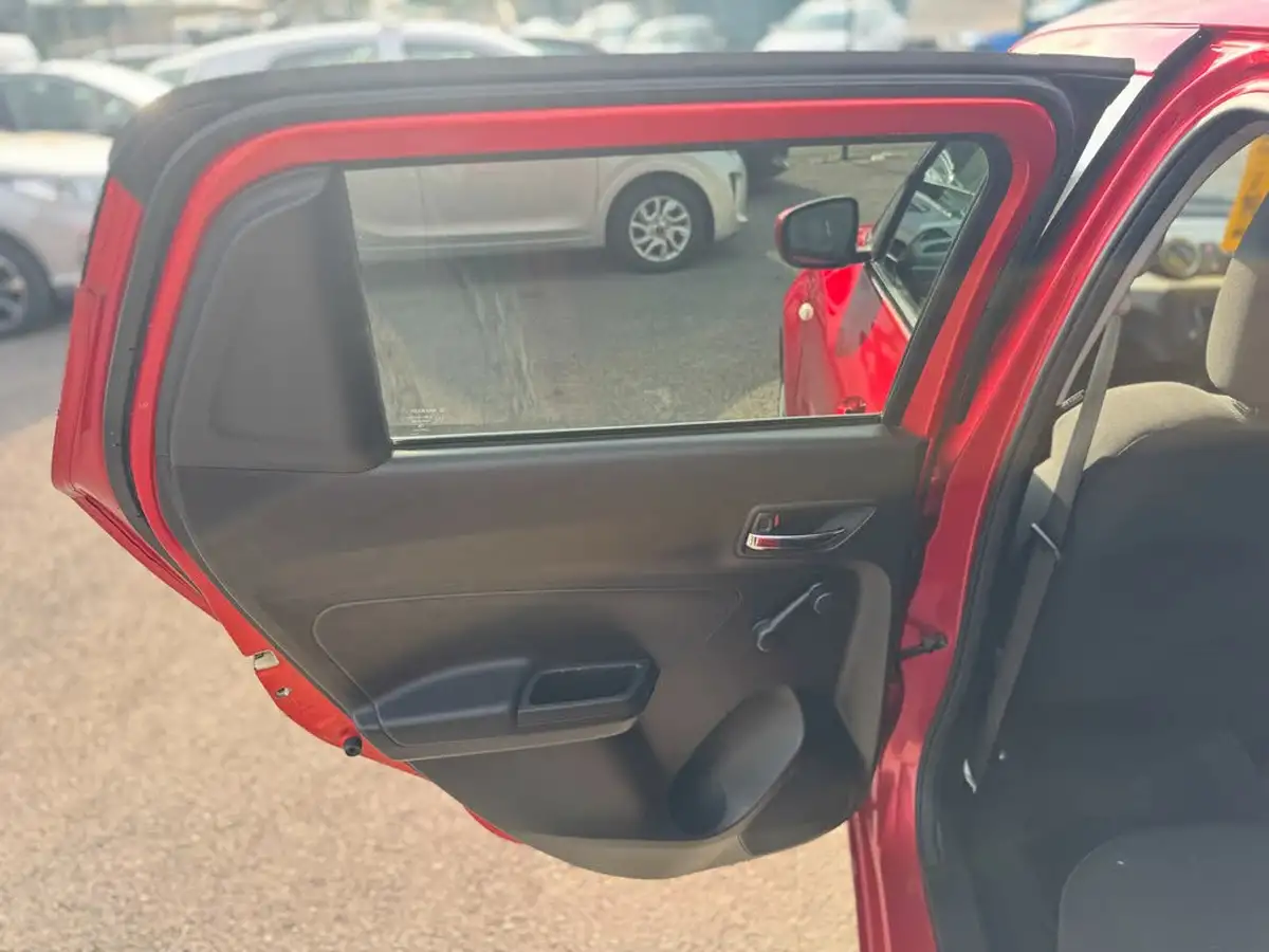 2018-suzuki-swift-12-dualjet-sz3-90ps-big-34