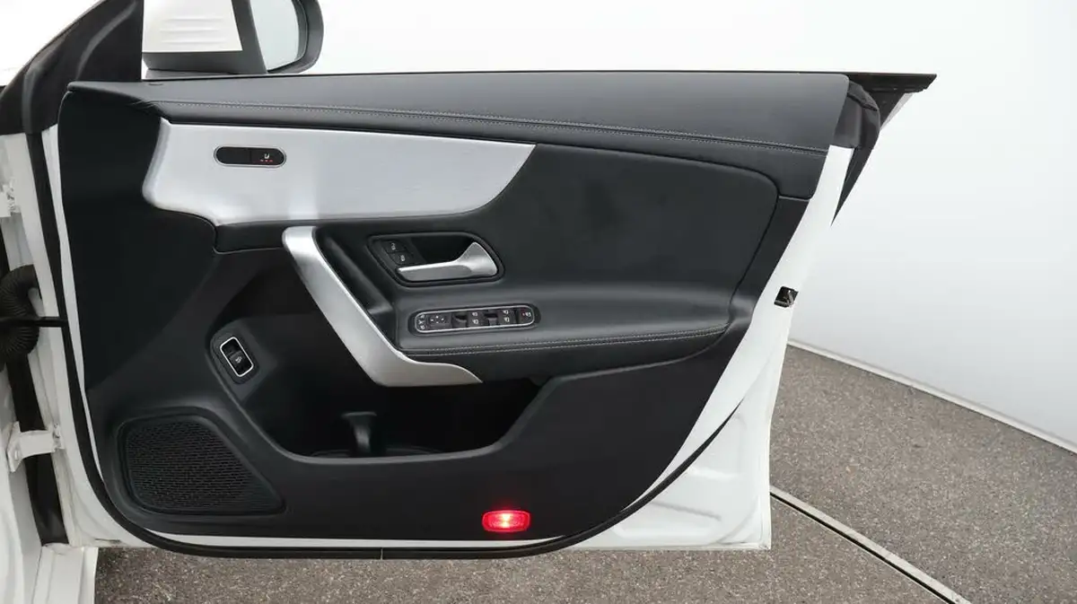2019-mercedes-benz-cla-13-cla-200-amg-line-coupe-4d-7g-dct-big-15