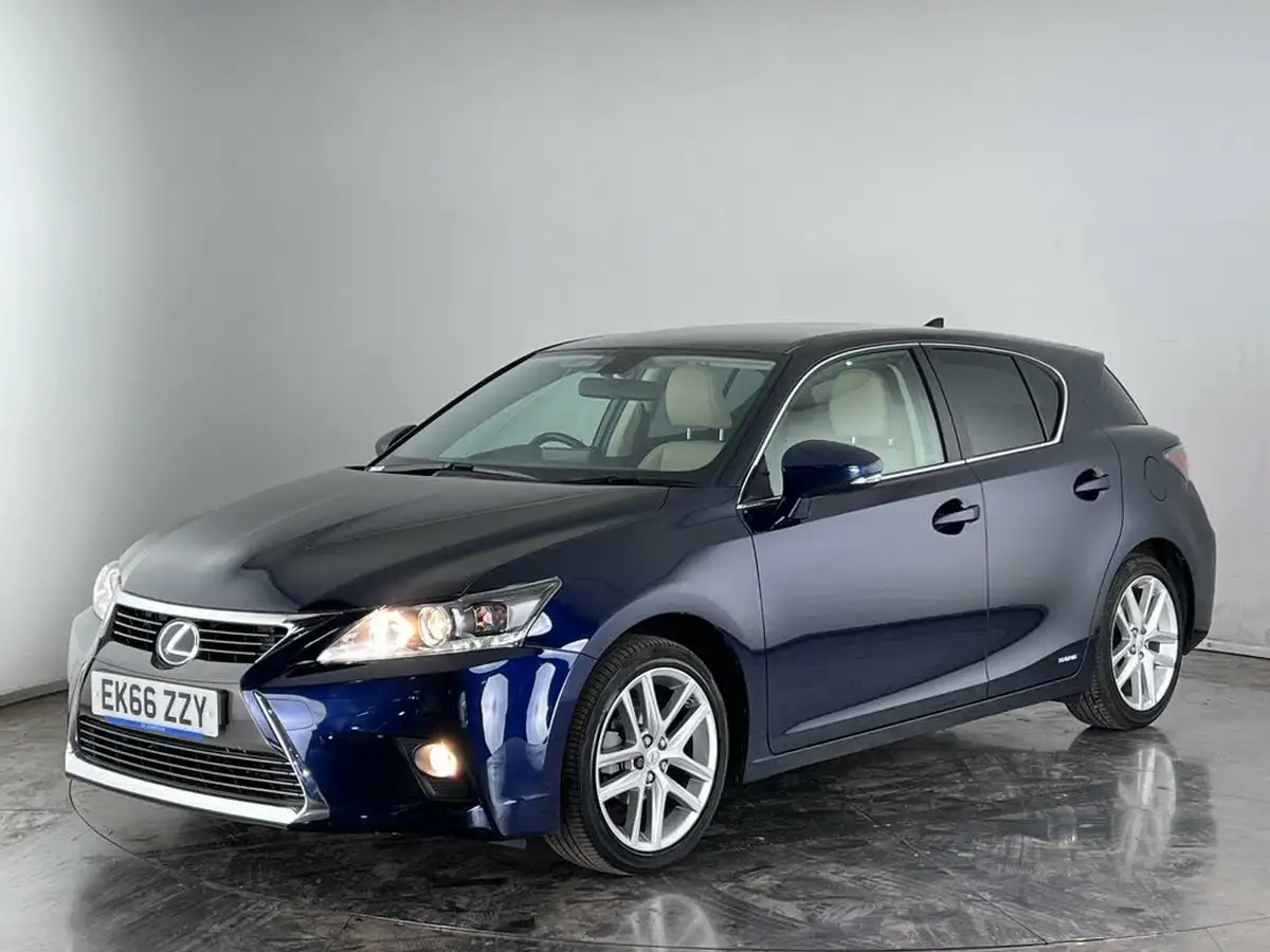 2016-lexus-ct-200h-18-luxury-sun-big-2