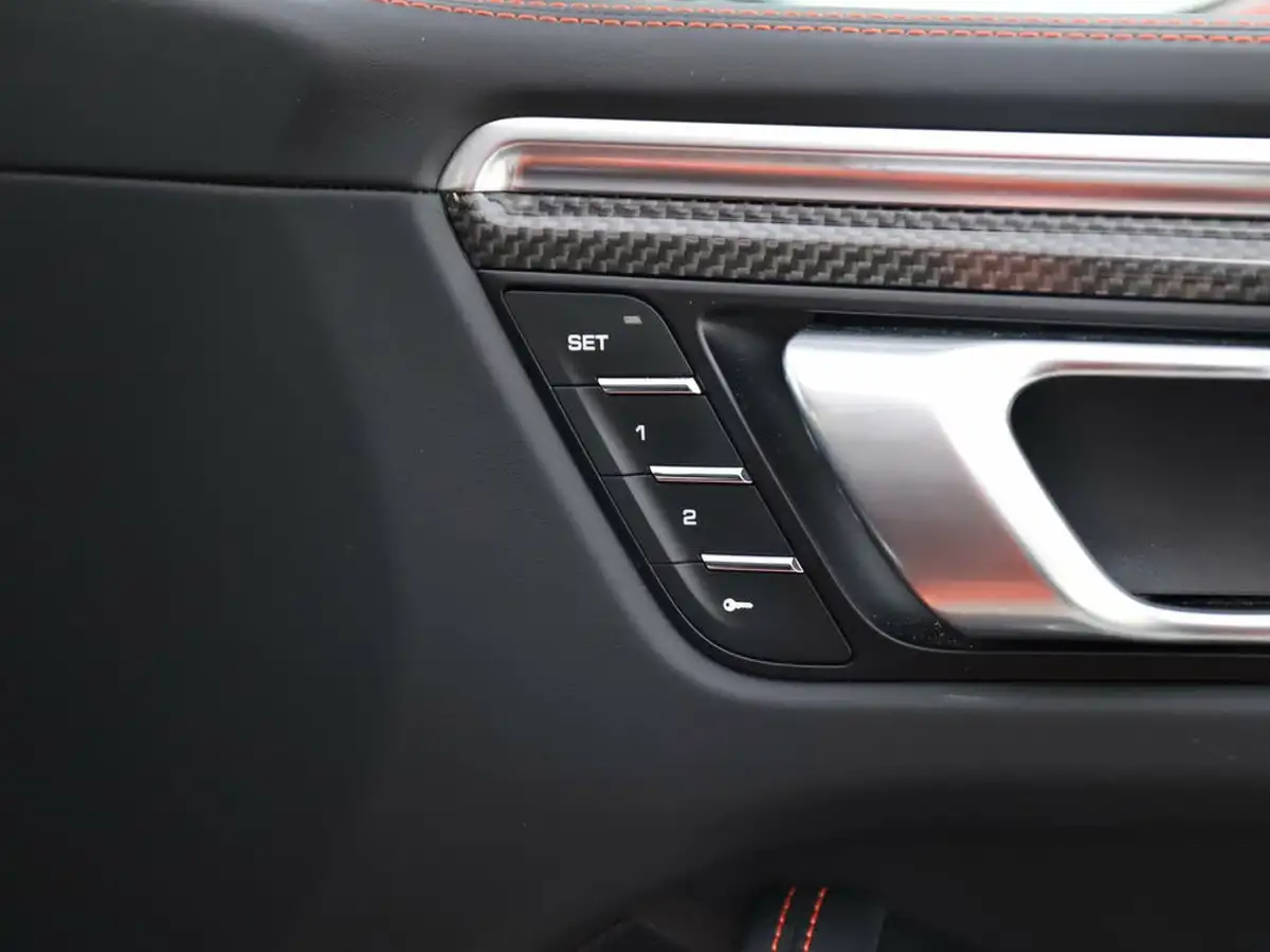 2023-porsche-macan-29-v6-gts-big-43