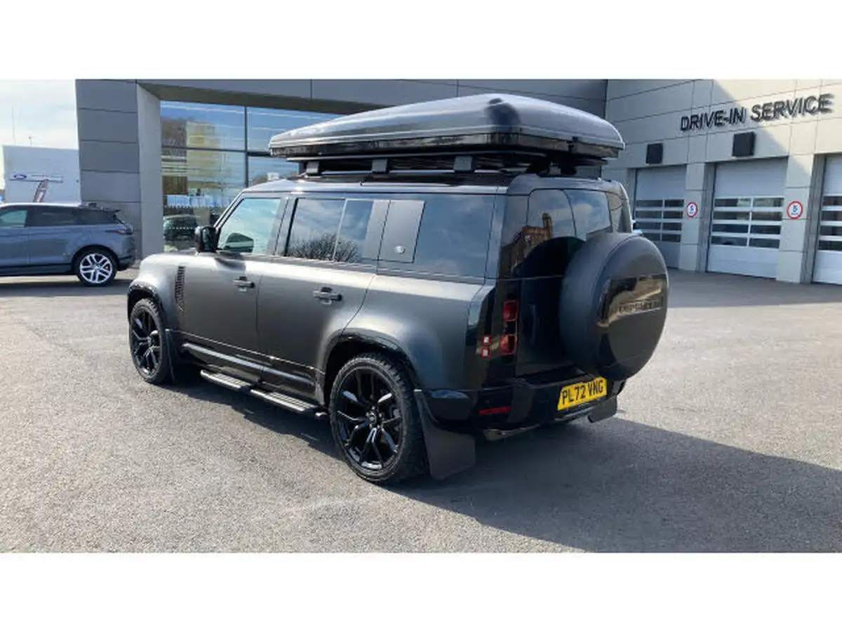 2022-land-rover-110-defender-30-d250-xs-edition-big-41