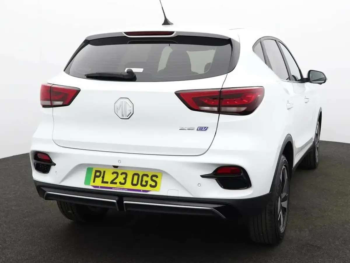 2023-mg-zs-suv-e-se-ev-176ps-big-4