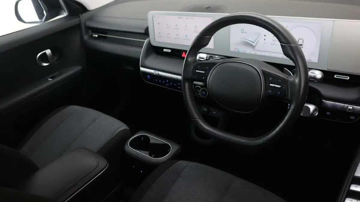 2022-hyundai-ioniq-5-e-premium-170ps-58kwh-rwd-big-8
