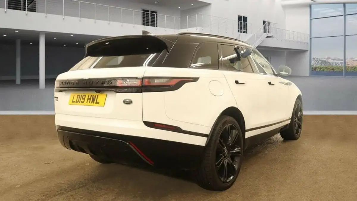 2019-land-rover-range-rover-velar-20-d240-r-dynamic-s-big-7