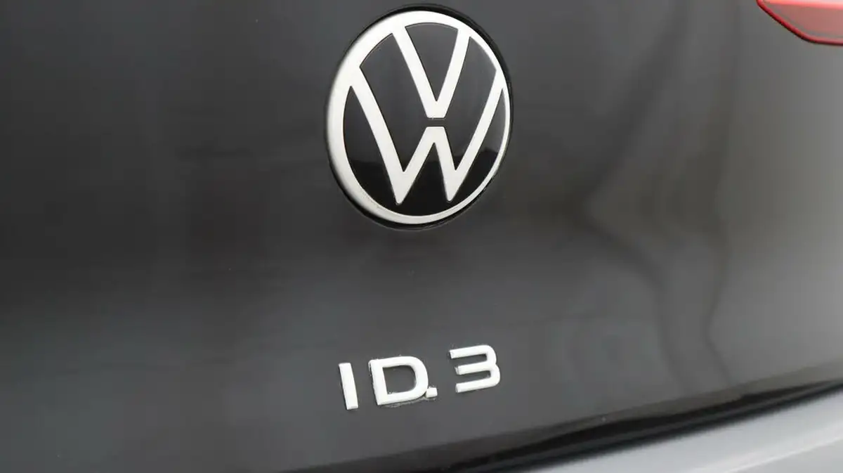 2020-volkswagen-id3-e-style-big-20
