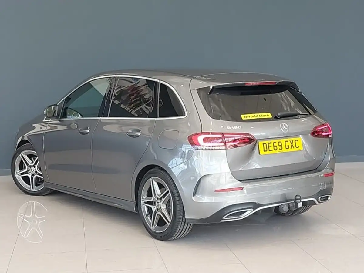 2019-mercedes-benz-b-class-13-b180-amg-line-7g-dct-big-1