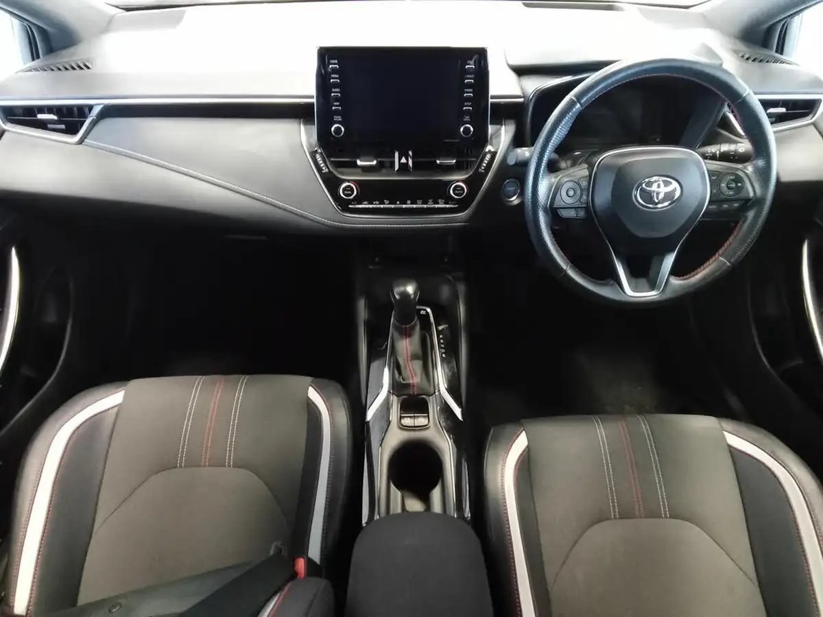 2021-toyota-corolla-18-vvt-i-gr-sport-17in-alloy-wheelstrk-touring-sports-big-7