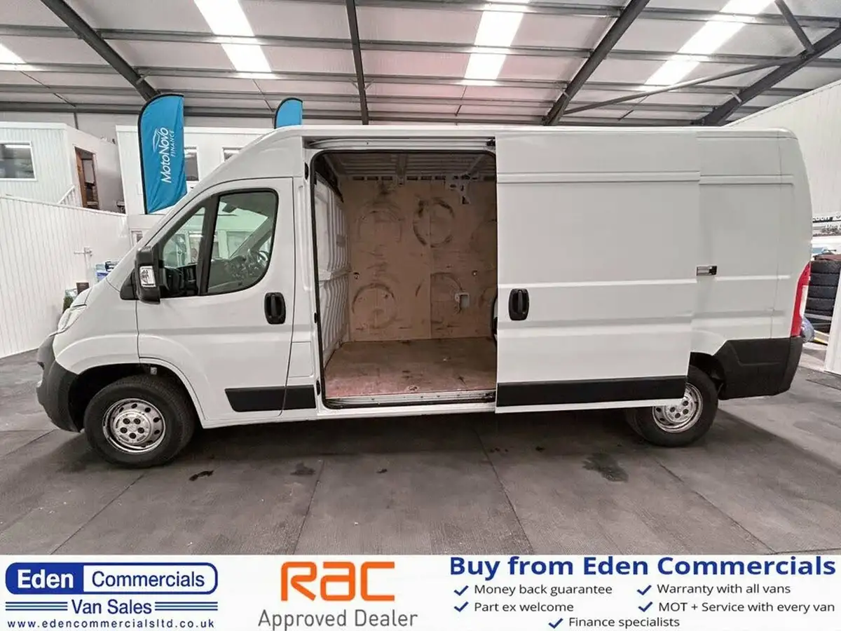 2022-citroen-relay-22bluehdi-35-l3h2-enterprise-panel-big-4