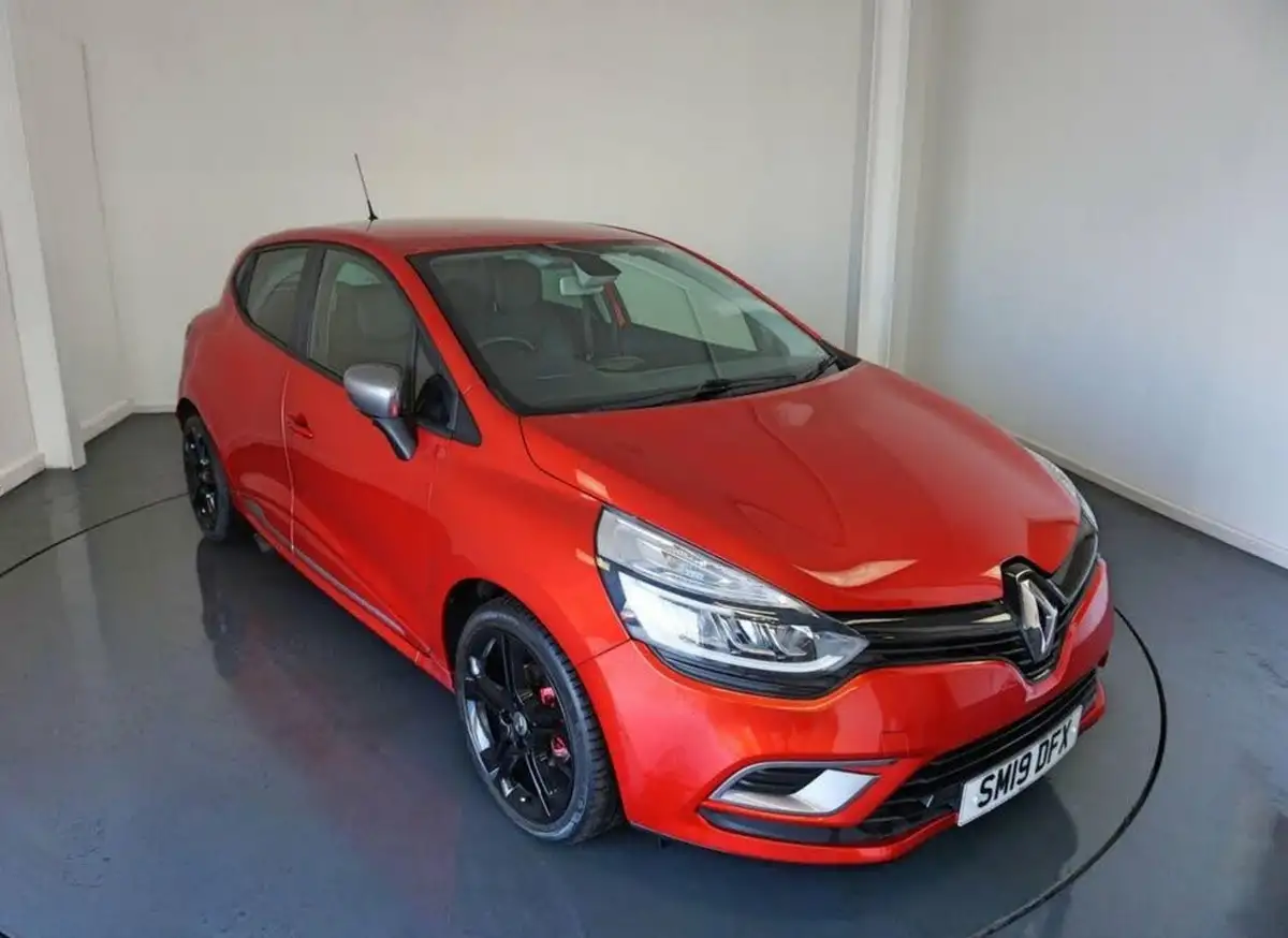 2019-renault-clio-15dci-gt-line-edc-auto-big-14
