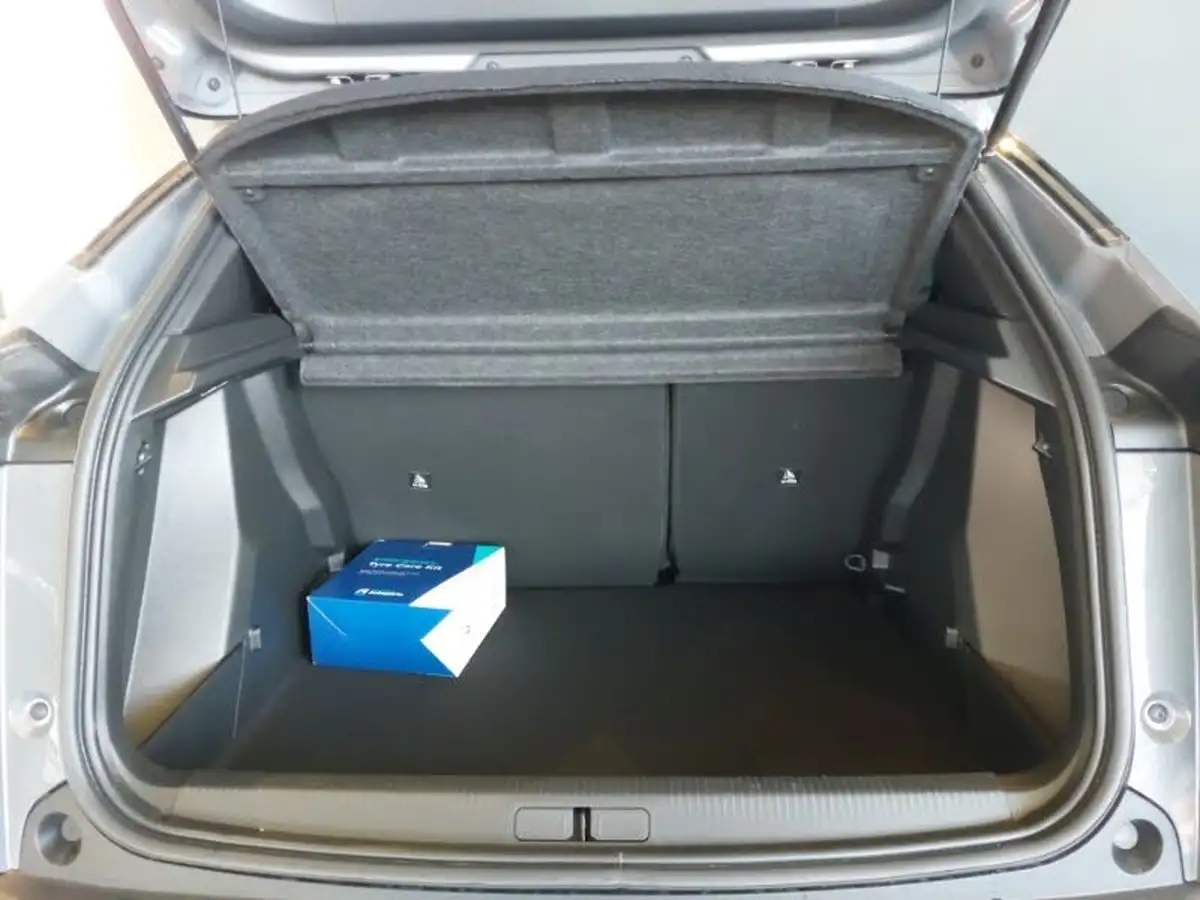 2024-peugeot-2008-suv-12-puretech-allure-130ps-big-7
