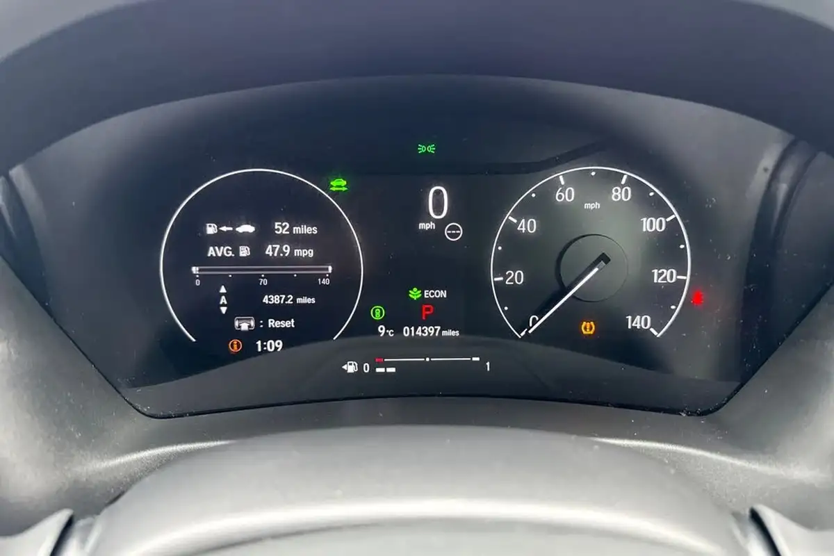 2022-honda-hr-v-15-i-mmd-elegance-big-18