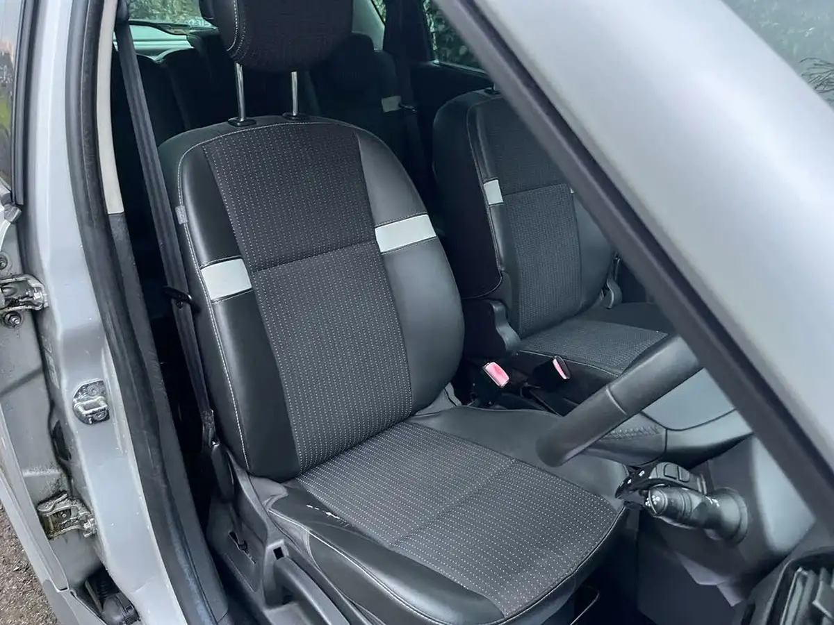 2011-renault-scenic-16-dynamique-tom-tom-big-18