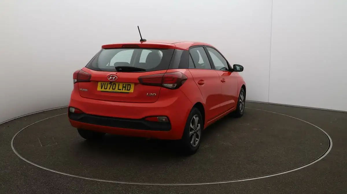 2020-hyundai-i20-12-se-big-47