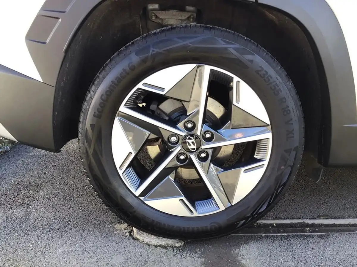 2024-hyundai-tucson-16-t-gdi-premium-160ps-two-tone-roof-big-12
