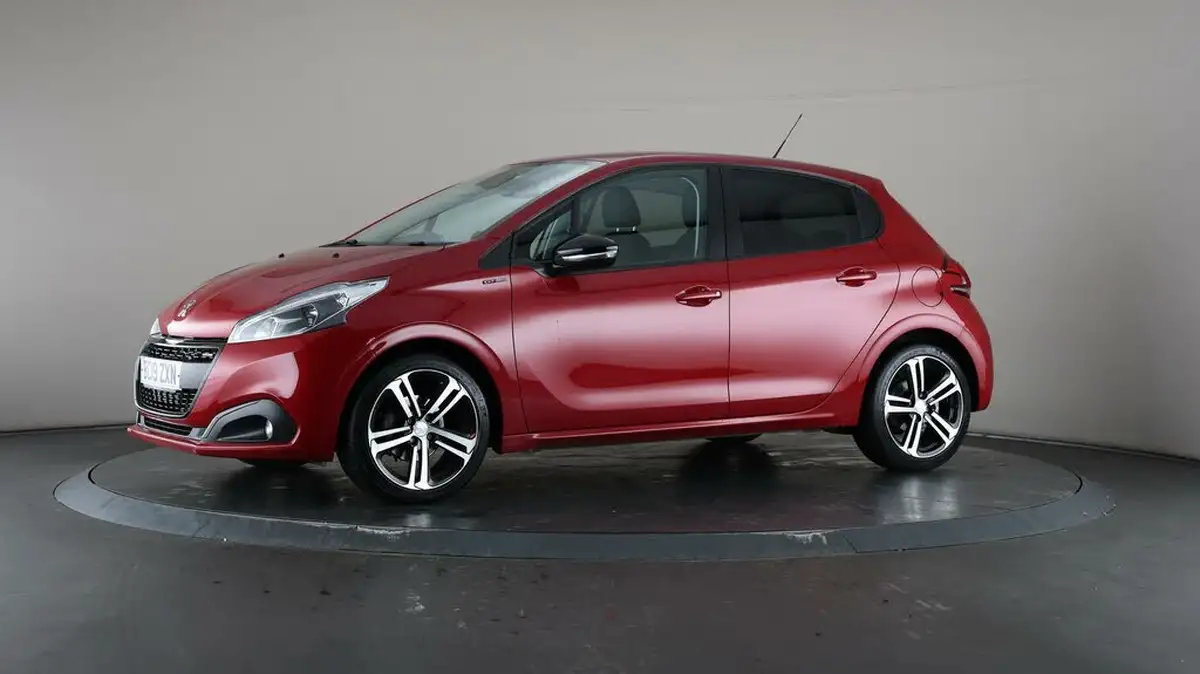 2019-peugeot-208-12-puretech-gt-line-110bhp-big-33