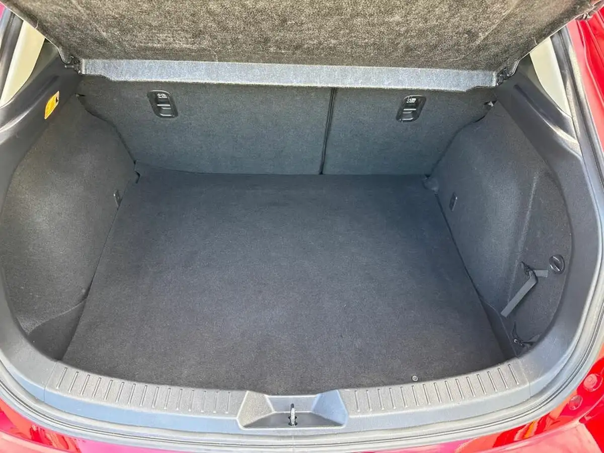 2016-mazda-mazda3-20-sport-black-big-5