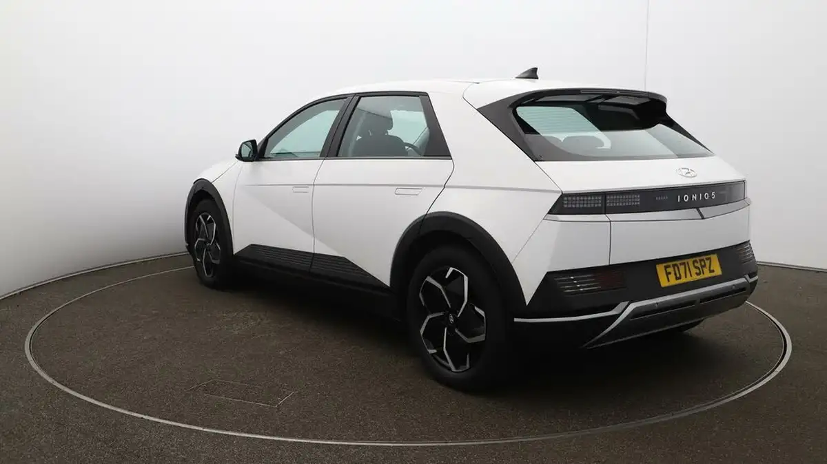 2022-hyundai-ioniq-5-e-se-connect-big-52
