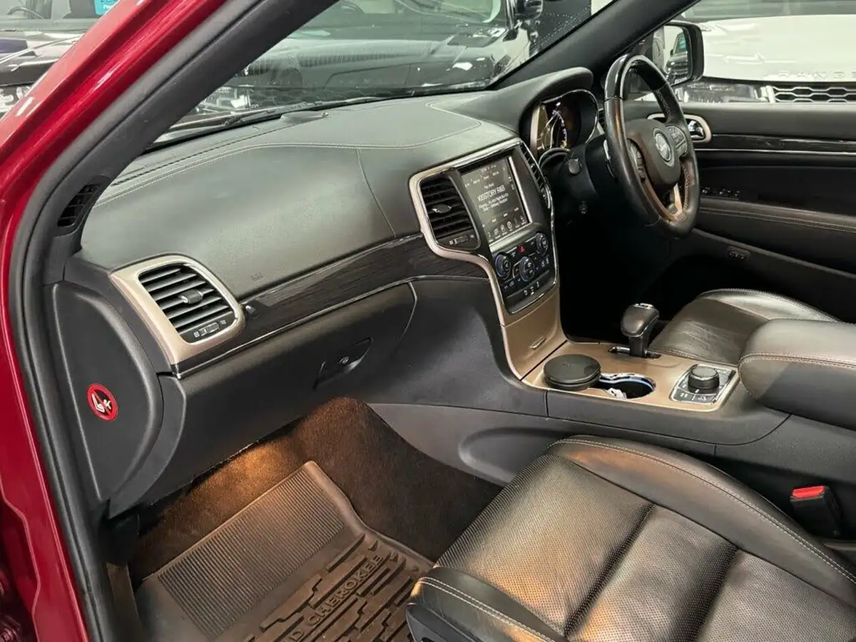 2015-jeep-grand-cherokee-30crd-overland-big-44