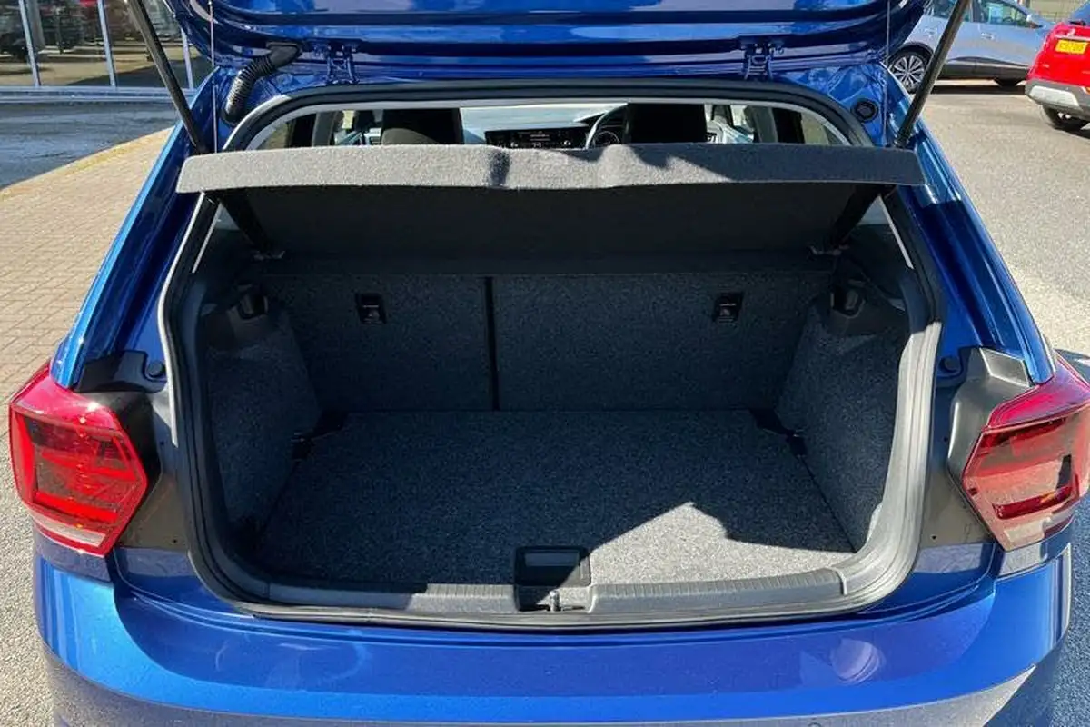 2021-volkswagen-polo-10-active-big-20